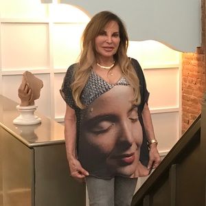 ‘Capri’ Essential Blouse